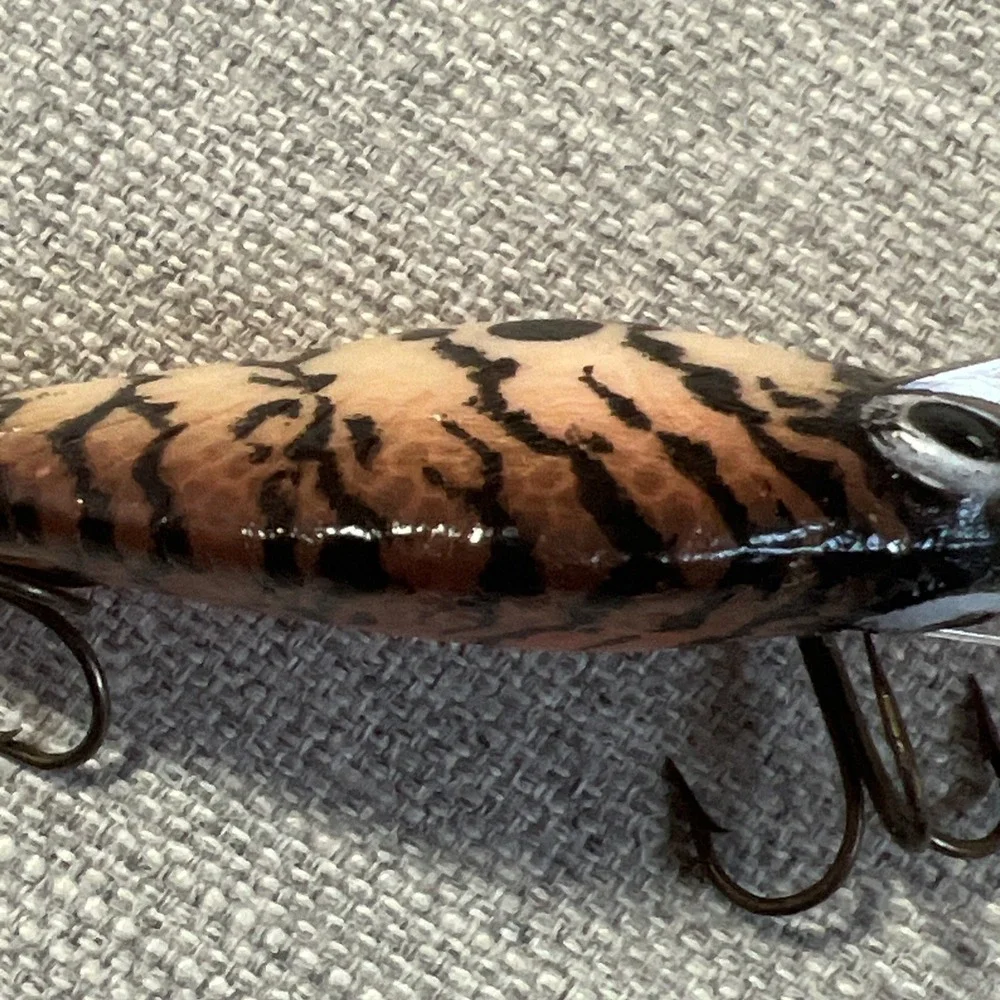 Vintage Natural Ike Medium Diver Crankbait NOS Box Insert Orange Craw Pattern